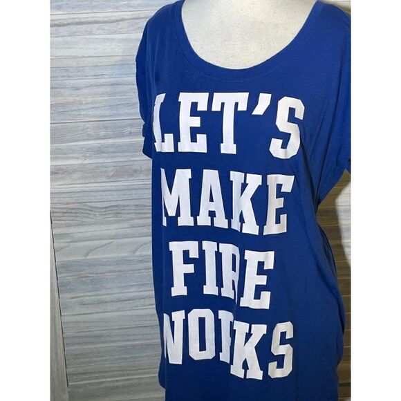 Victoria's Secret S-P PINK Fireworks Tee - Picture 10 of 13